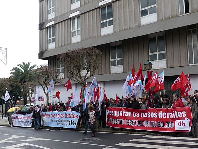 2017-12-19 concentracion Orzamentos 2018 Parlamento 005.jpg